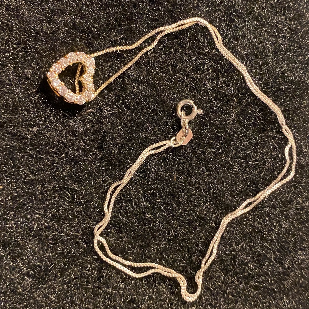 Lord & Taylor Heart necklace